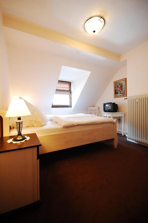 Hotel Binz Bernkastel-Kues Habitación foto